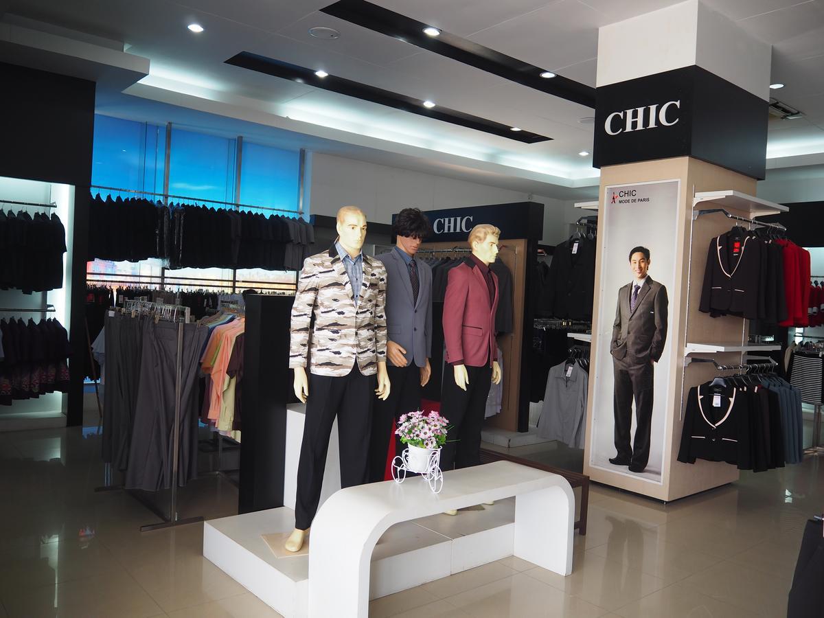 The Chic 101 Hotel Selaphum Екстериор снимка