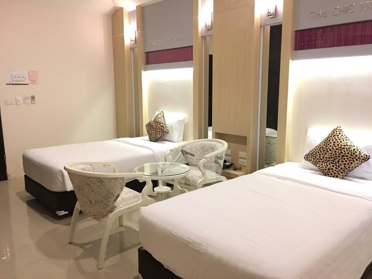 The Chic 101 Hotel Selaphum Екстериор снимка